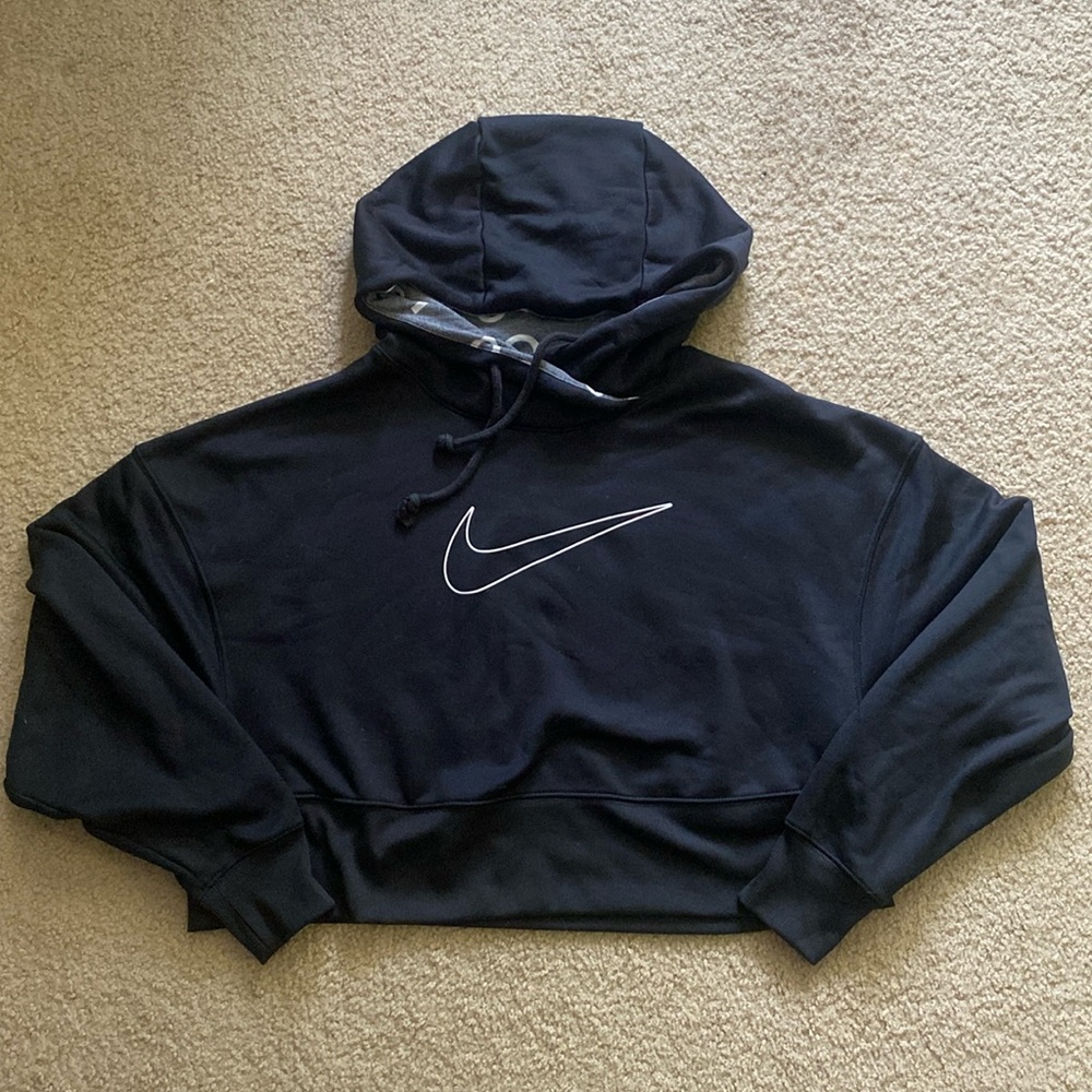 Black Nike cropped hoodie